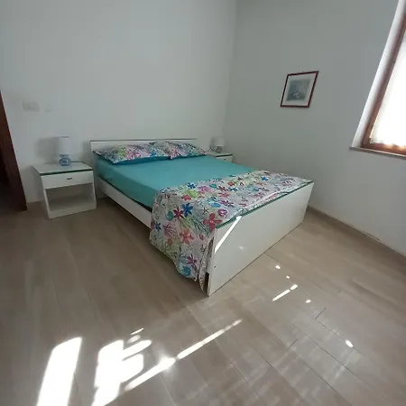 Marina 3 Guest house